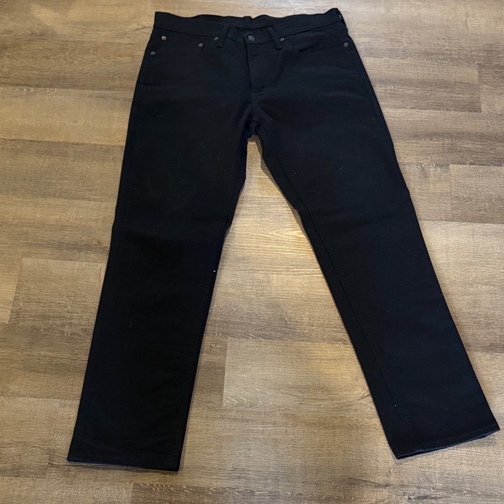 Levi's Men's Dark Black Straight Jeans